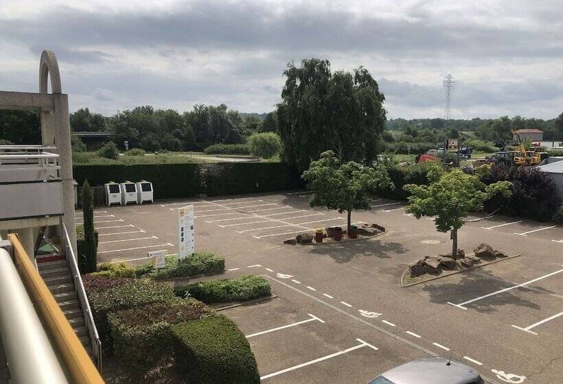 ホテル Premiere Classe Roanne Perreux