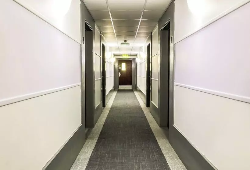 هتل Sheffield Metropolitan