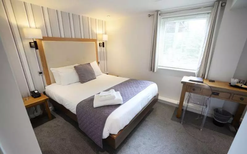 Waterside Hotel & Leisure Club