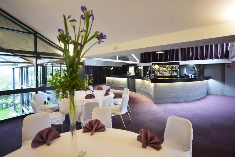 Waterside Hotel & Leisure Club