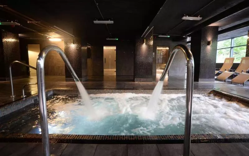 Waterside Hotel & Leisure Club