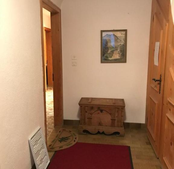 B&b Hotel & Appartements Chasa Valär