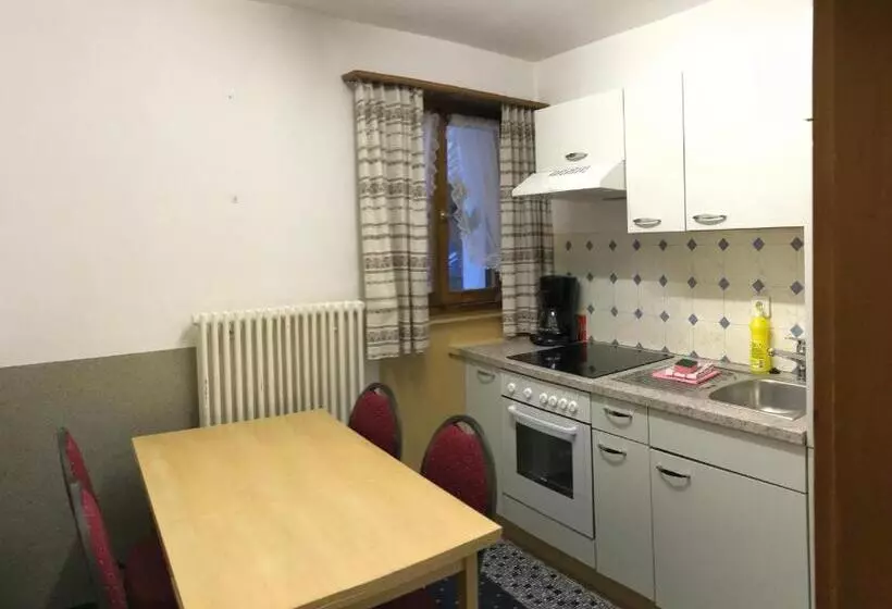 B&b Hotel & Appartements Chasa Valär