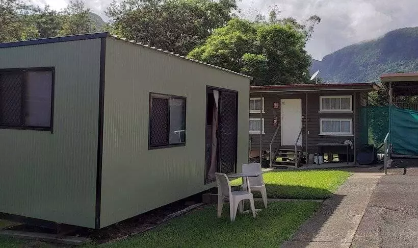 Christmas Creek Cafe & Cabins