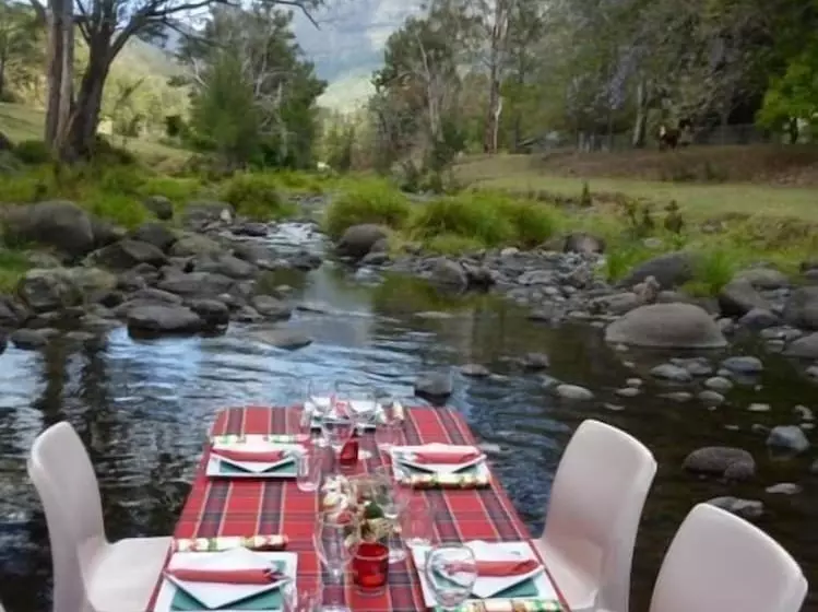 Christmas Creek Cafe & Cabins