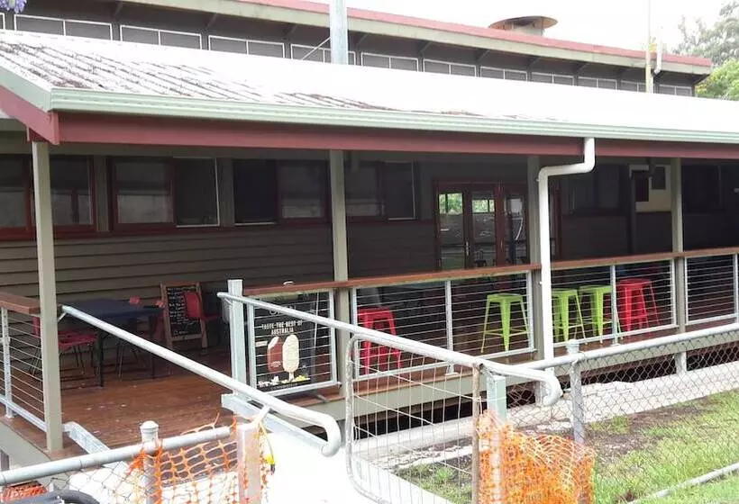 Christmas Creek Cafe & Cabins