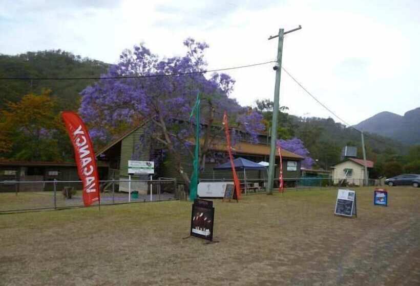 Christmas Creek Cafe & Cabins