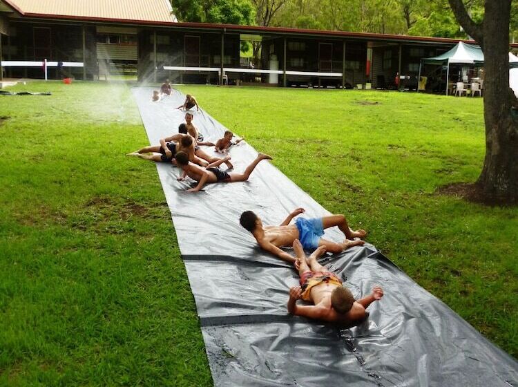 Christmas Creek Cafe & Cabins