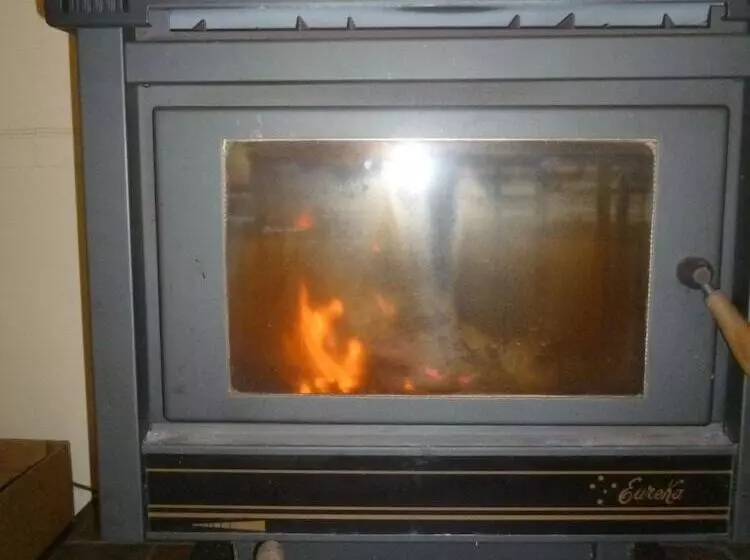 Christmas Creek Cafe & Cabins