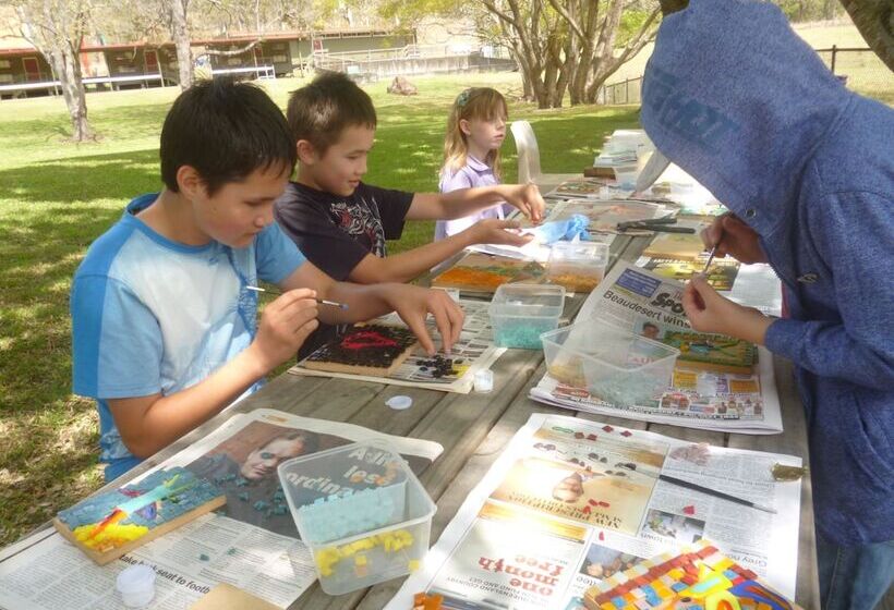 Christmas Creek Cafe & Cabins