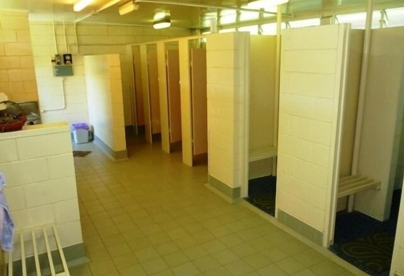 Christmas Creek Cafe & Cabins