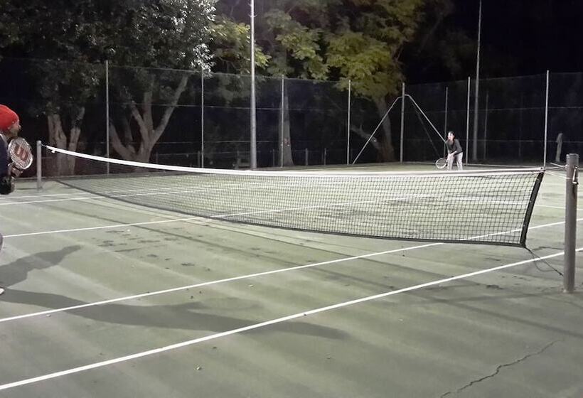 Christmas Creek Cafe & Cabins