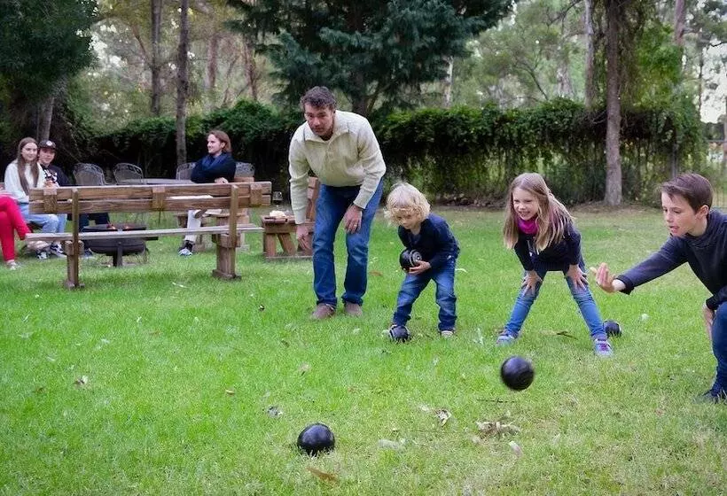Honeysuckle Cottages