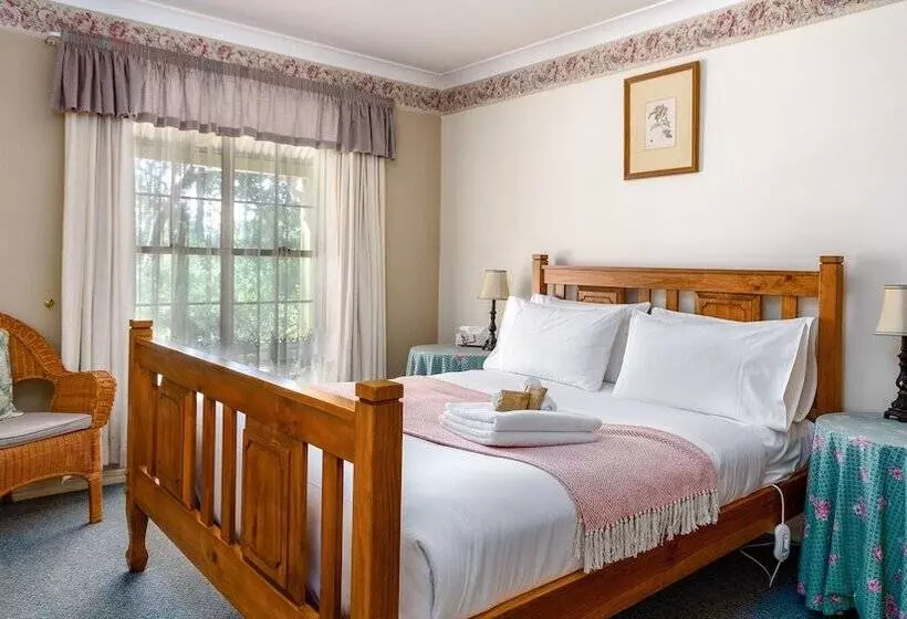 Honeysuckle Cottages