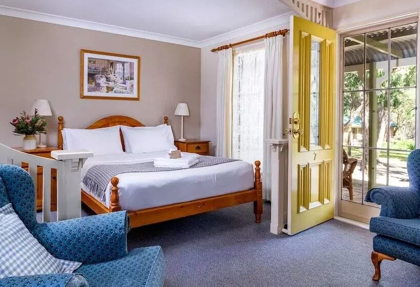 Honeysuckle Cottages