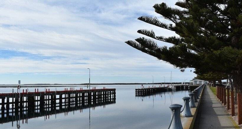 ペンション Port Albert Motel