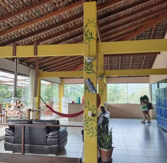 Ti Hostel Trindade Hospeda