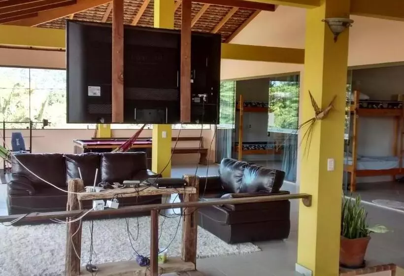 Ti Hostel Trindade Hospeda