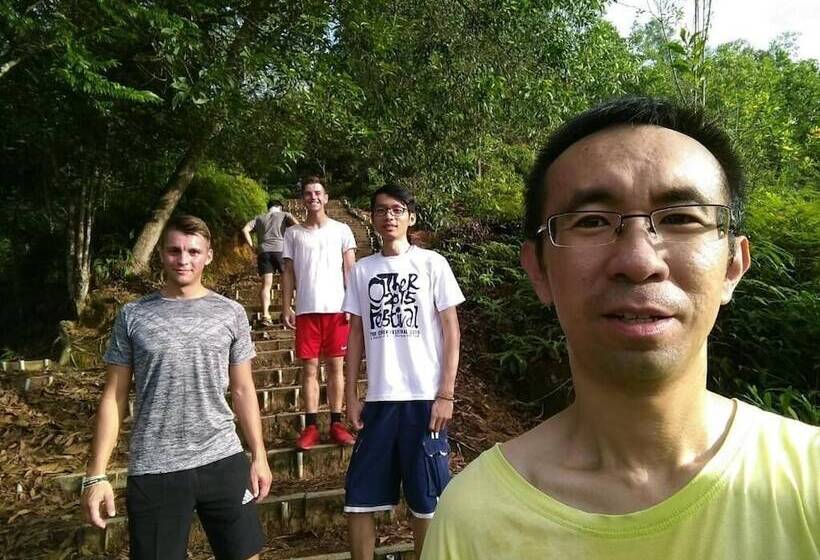 Vloft Backpackers Hostel