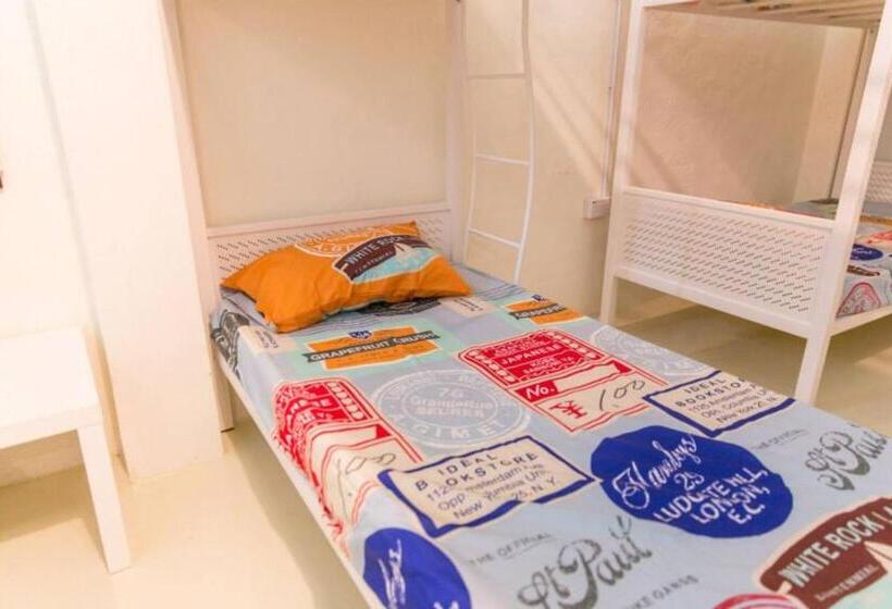 Vloft Backpackers Hostel