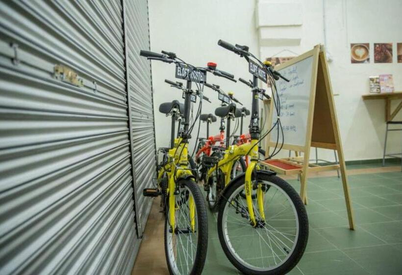 Vloft Backpackers Hostel