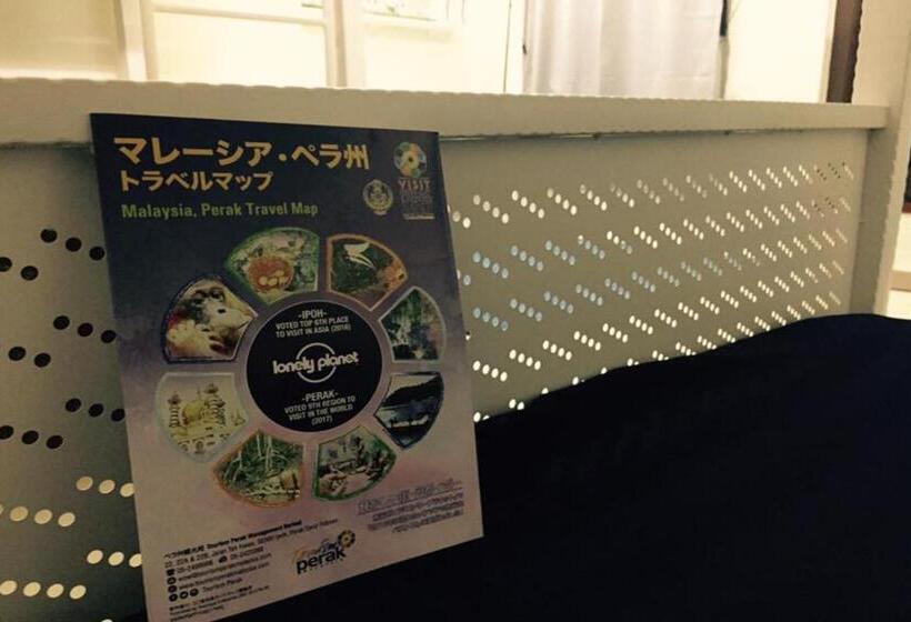 Vloft Backpackers Hostel