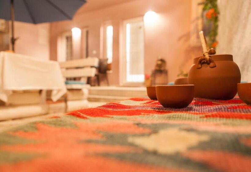 پانسیون Apartments Villa Mike