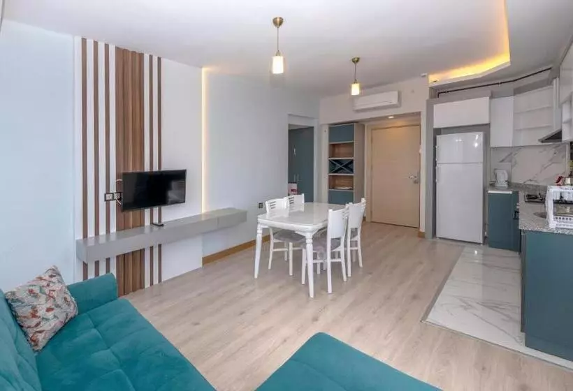 Theluna Suite