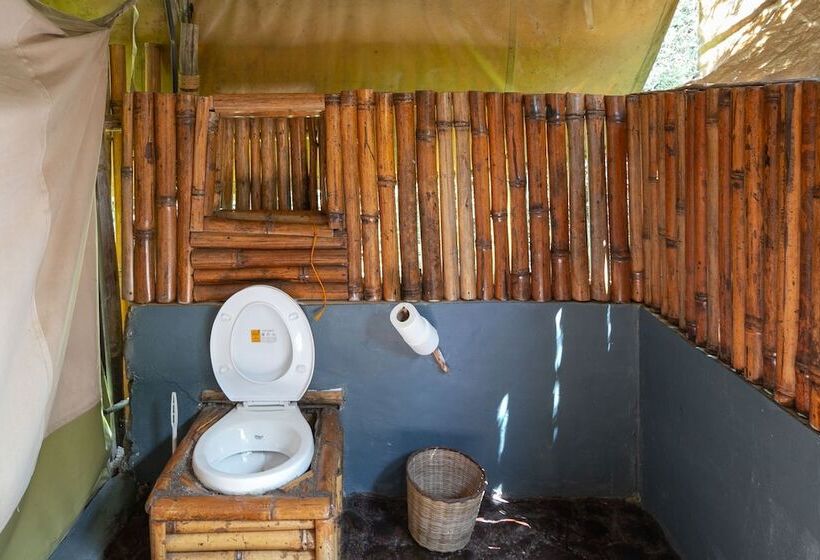 هتل Punda Milias Lodge