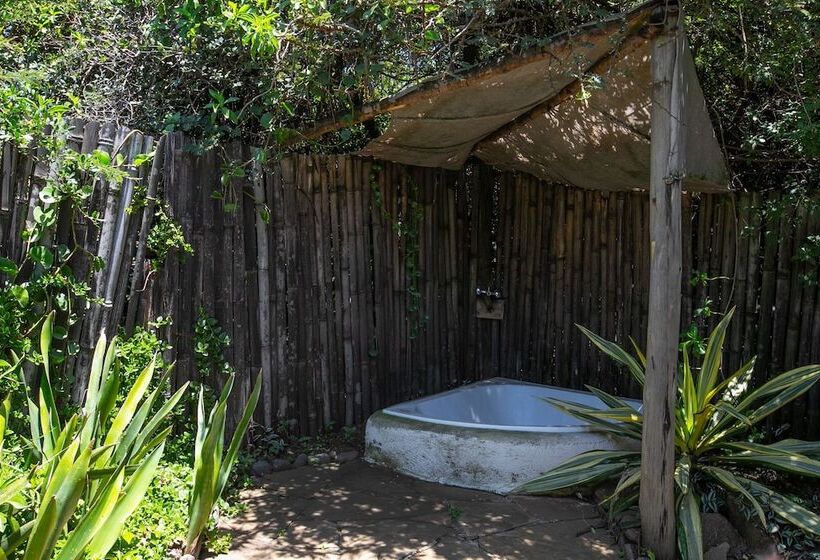 هتل Punda Milias Lodge