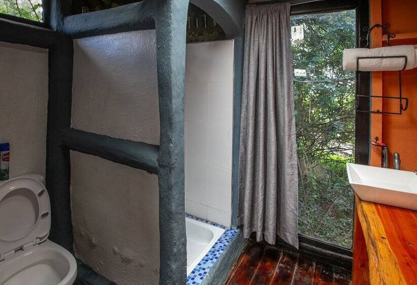 هتل Punda Milias Lodge