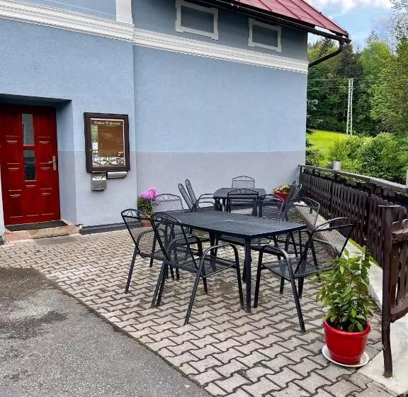 Majatalo Penzion U Zemánků