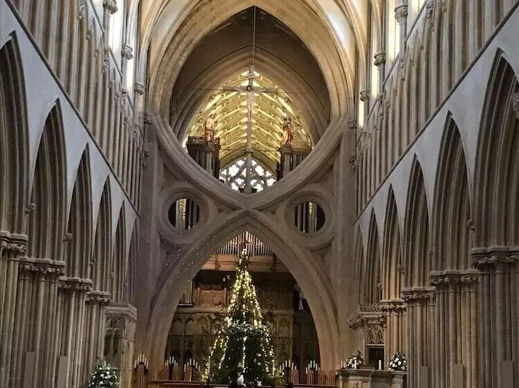 ベッドアンドブレックファースト Double Gate Farm