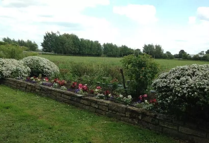 ベッドアンドブレックファースト Double Gate Farm