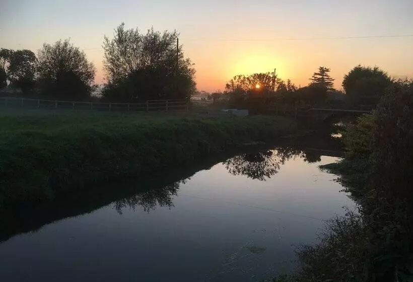 ベッドアンドブレックファースト Double Gate Farm