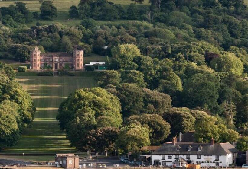 ベッドアンドブレックファースト The Edgcumbe Arms