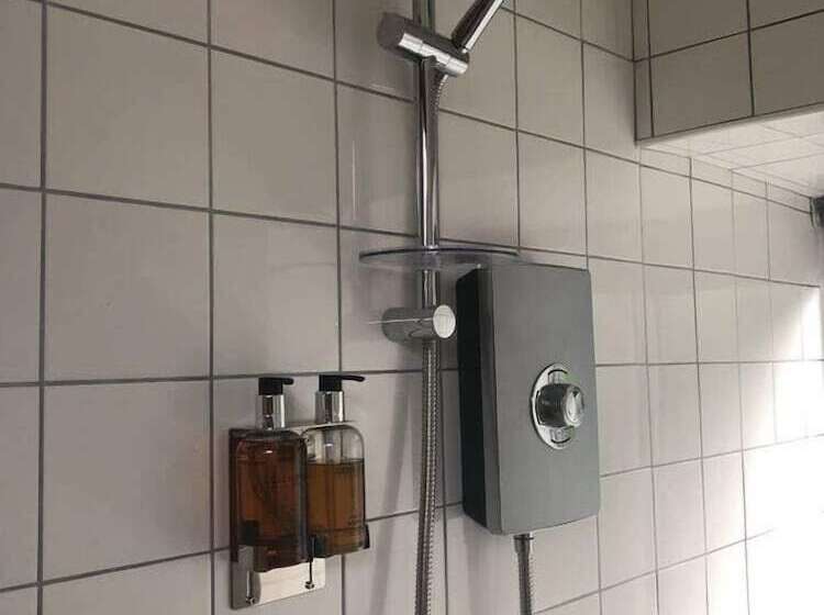 住宿加早餐 Sgwd Gwladys Lodge