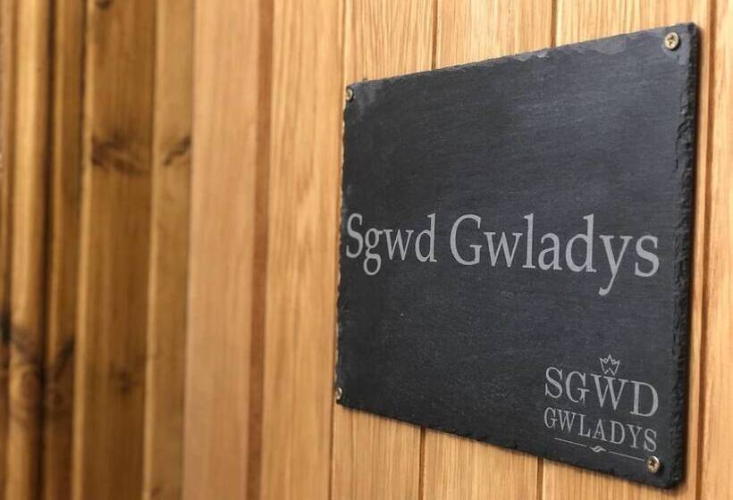 住宿加早餐 Sgwd Gwladys Lodge