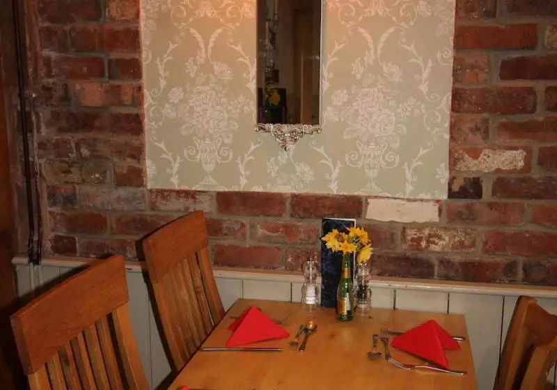 Hostelli The Clothiers Arms