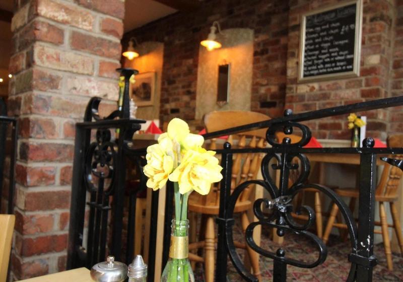 فندق فئة نجمة واحدة The Clothiers Arms