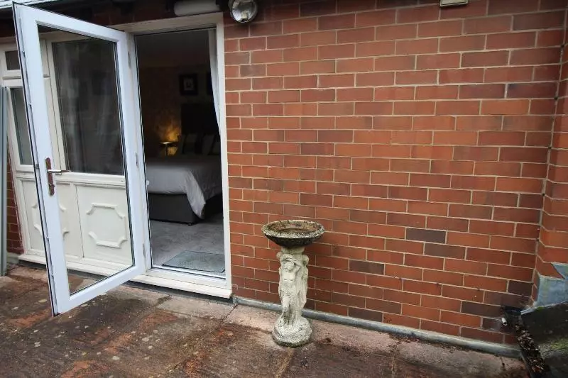 Hostelli The Clothiers Arms