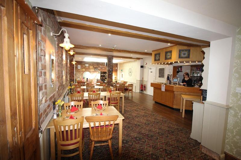 فندق فئة نجمة واحدة The Clothiers Arms