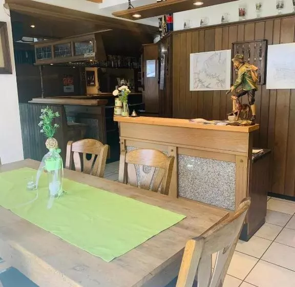 Hotelli Landgasthaus Jägerhof