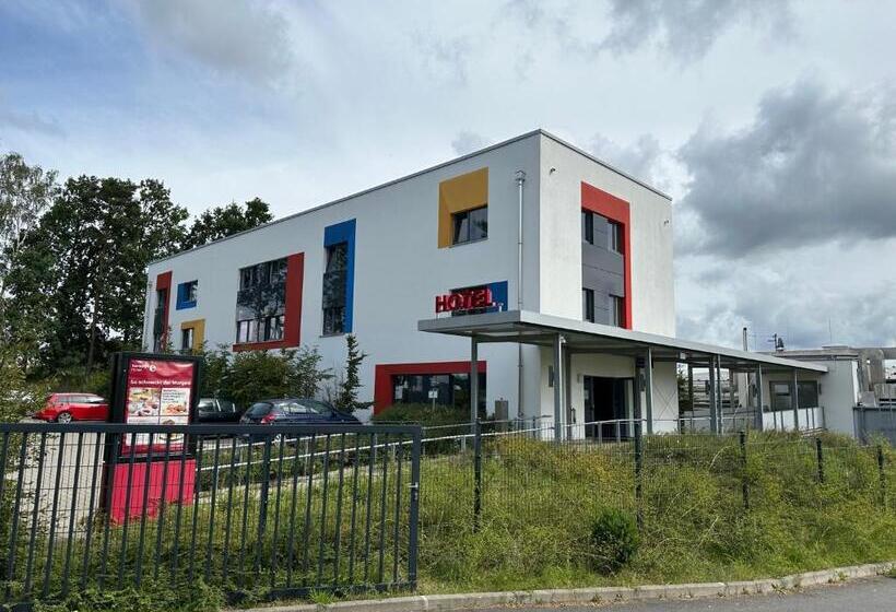 Serways Hotel Lüneburger Heide West