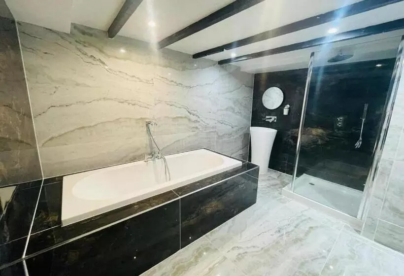 Majatalo Tudor Oaks Lodge Stevenage North