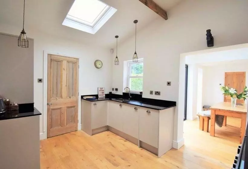 Wayside Cottage