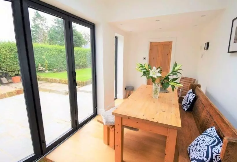 Wayside Cottage
