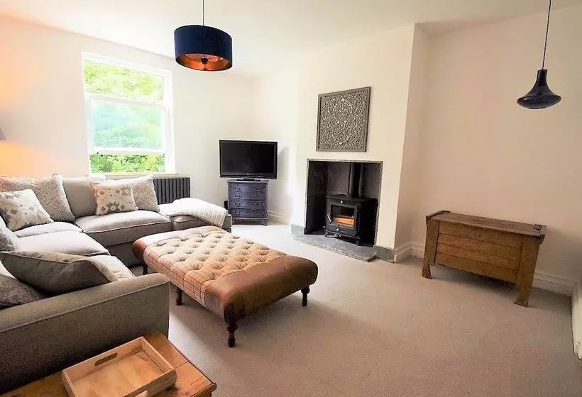 Wayside Cottage