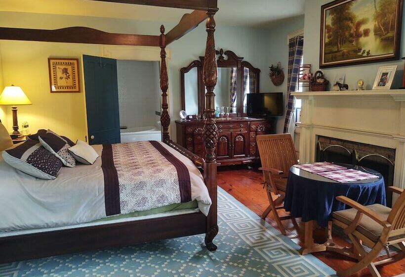 1805 House Bed And Breakfast