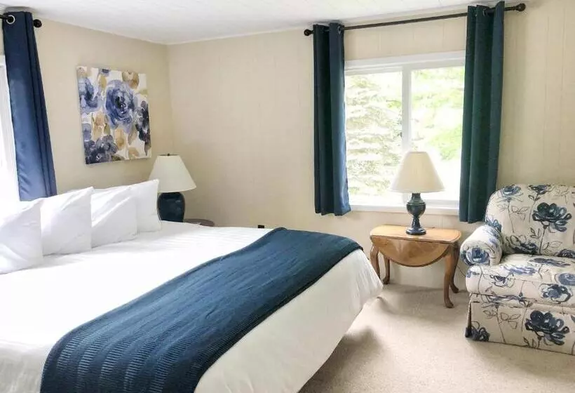 Retkeilymaja Churchill Pointe Inn